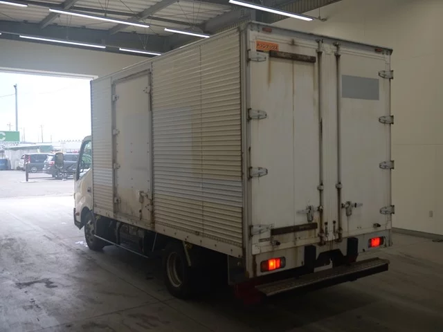 Hino Dutro  с аукциона в Японии