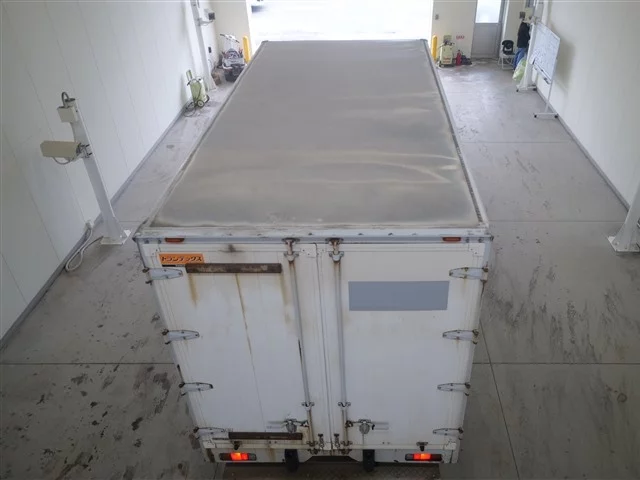Hino Dutro  с аукциона в Японии