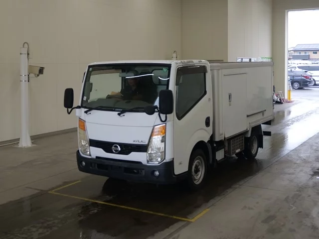 Nissan Atlas  с аукциона в Японии