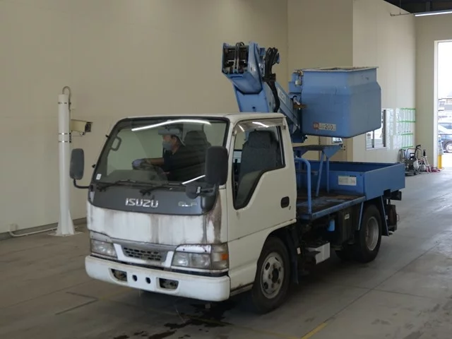 Isuzu Elf  с аукциона в Японии