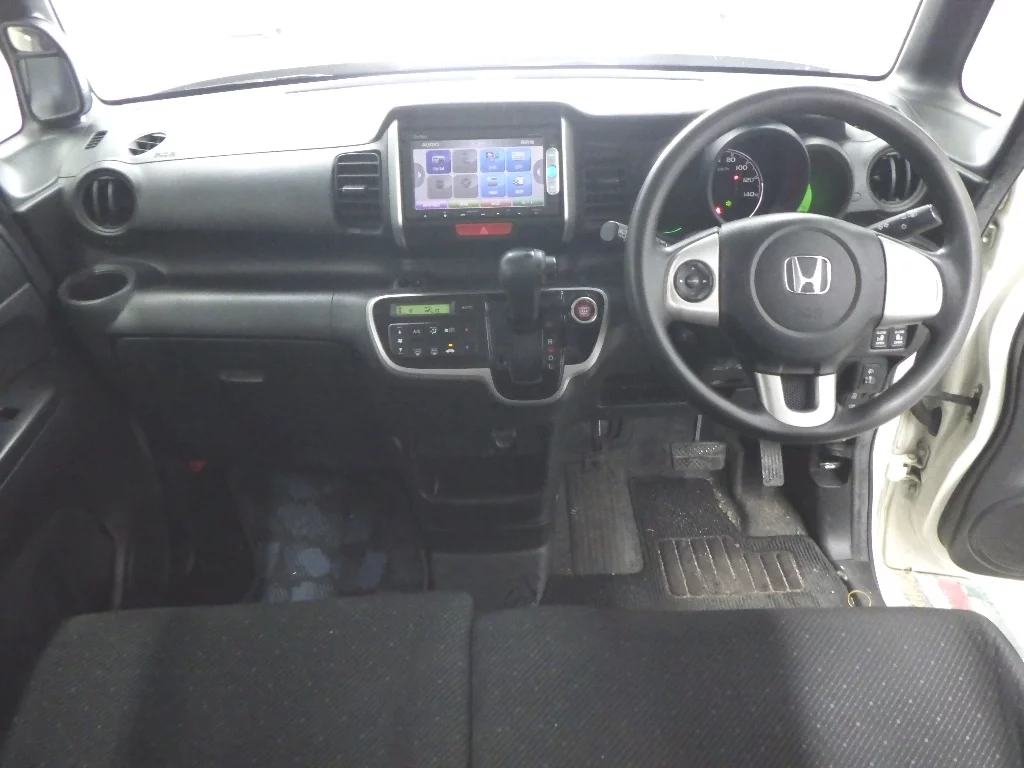 Honda N-Box  с аукциона в Японии