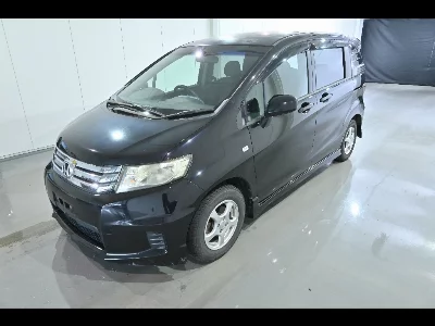 Honda Freed Spike