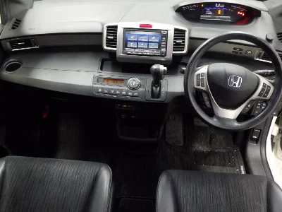 Honda Freed Spike