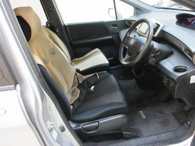 Honda Freed Spike