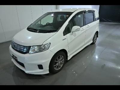 Honda Freed Spike