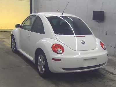 VOLKSWAGEN NEW BEETLE