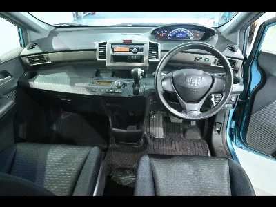 Honda Freed Spike