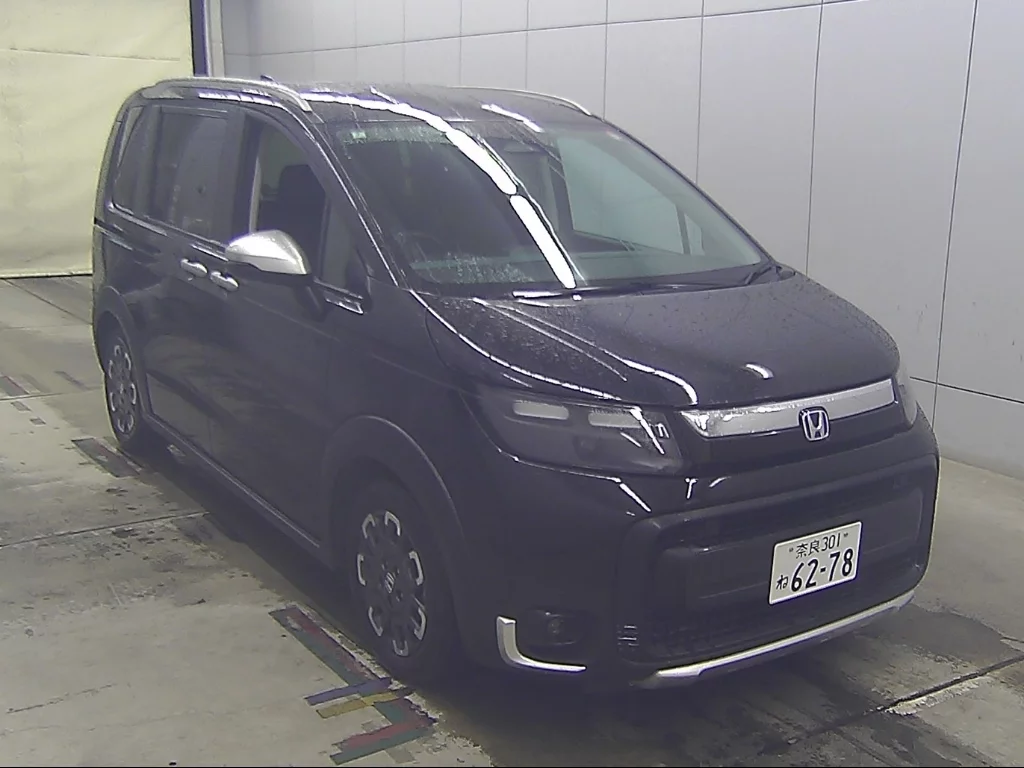 Honda Freed  с аукциона в Японии