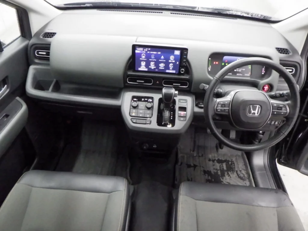 Honda Freed  с аукциона в Японии