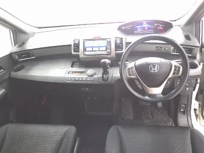 Honda Freed Spike