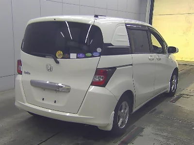 Honda Freed Spike