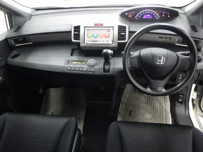 Honda Freed Spike