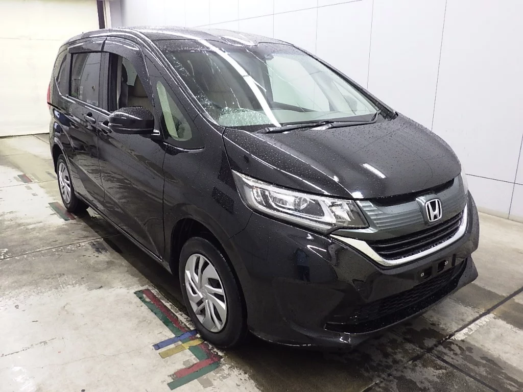 Honda Freed  с аукциона в Японии