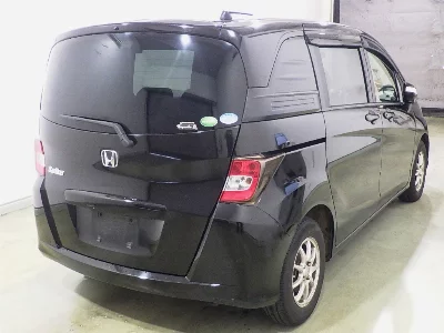 Honda Freed Spike