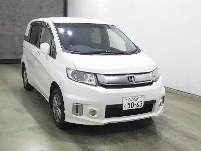Honda Freed Spike