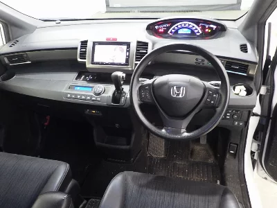 Honda Freed Spike