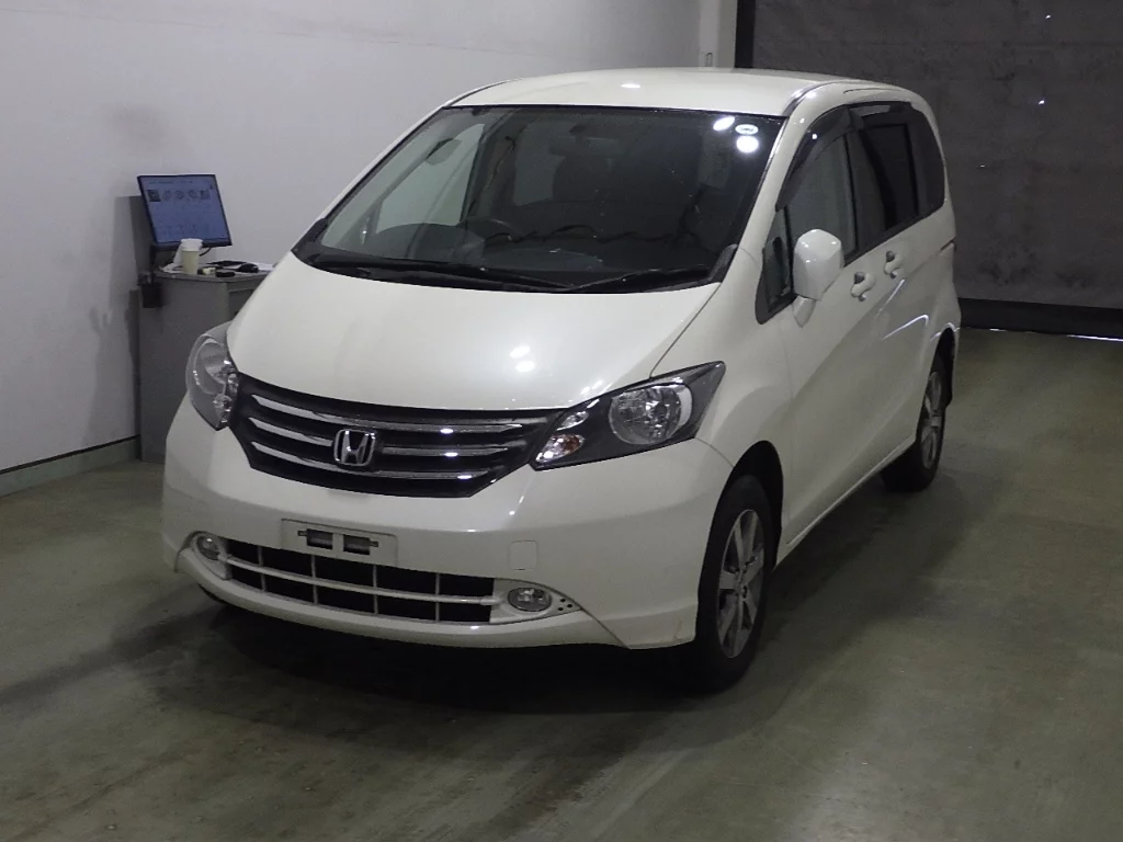 Honda Freed  с аукциона в Японии