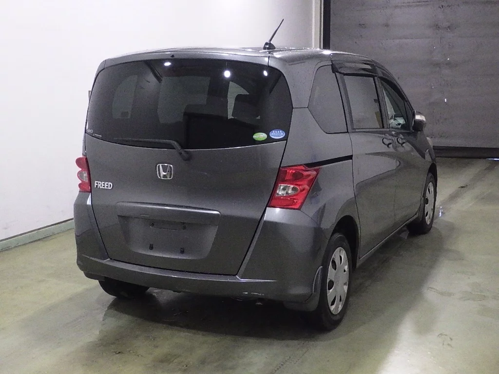 Honda Freed  с аукциона в Японии