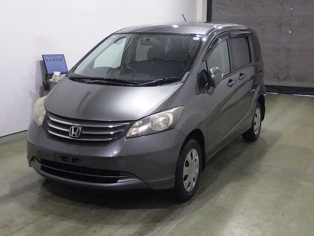 Honda Freed  с аукциона в Японии