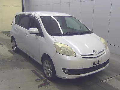 Toyota Passo Sette