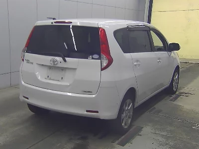 Toyota Passo Sette