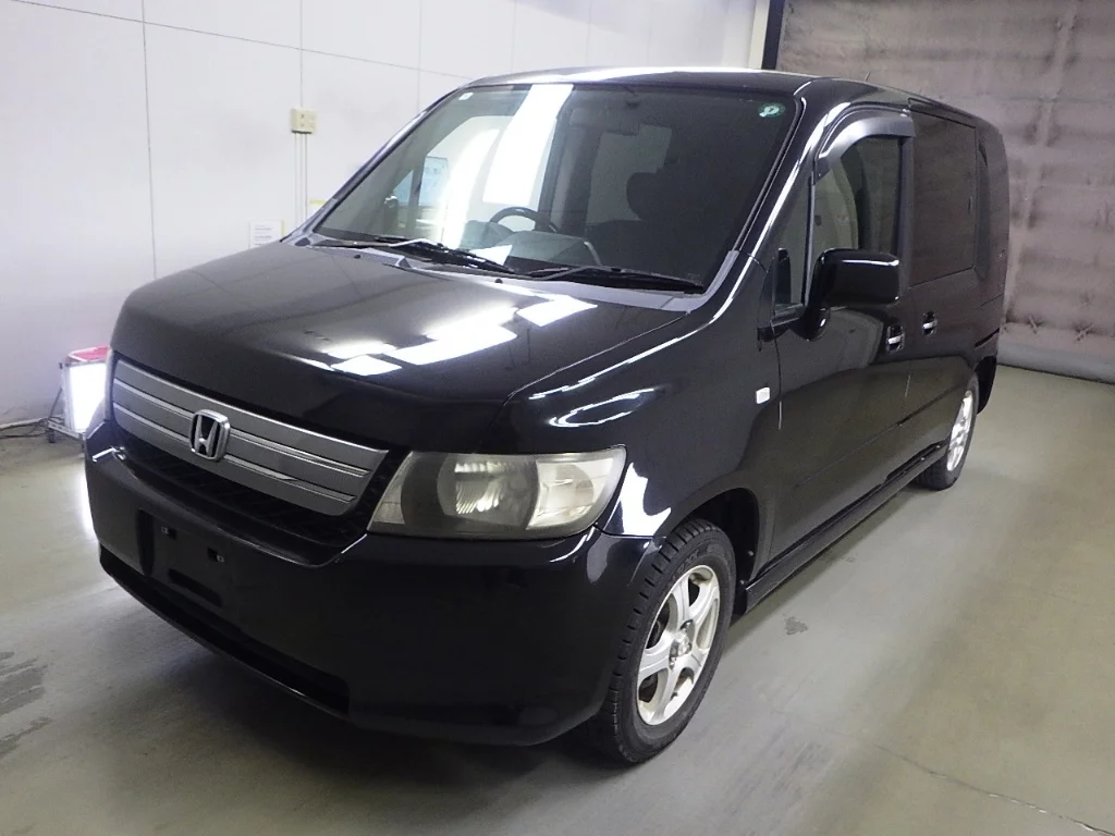 Honda Mobilio Spike  с аукциона в Японии
