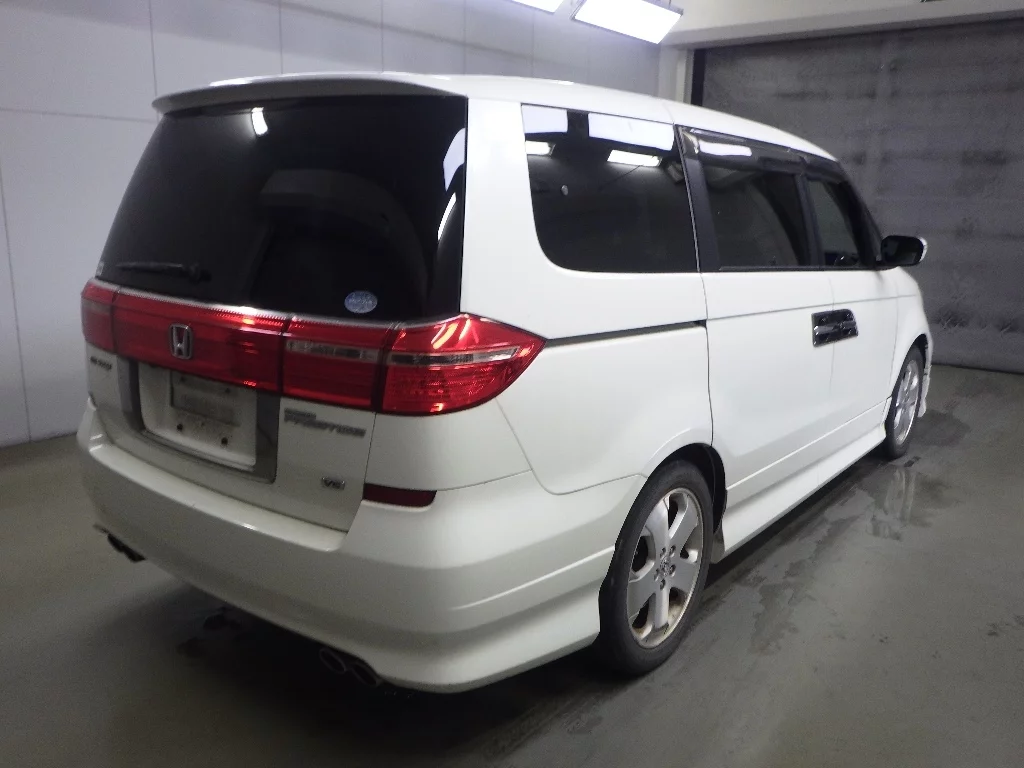 Honda Elysion  с аукциона в Японии
