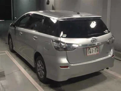 TOYOTA WISH