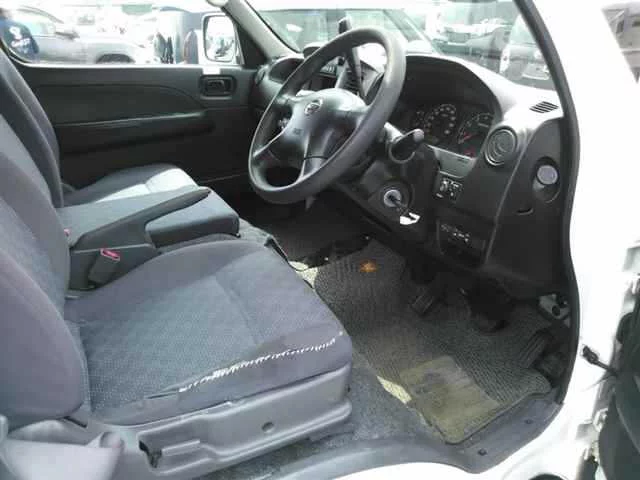 Nissan Caravan  с аукциона в Японии