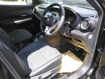 NISSAN KICKS
