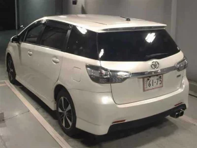 TOYOTA WISH