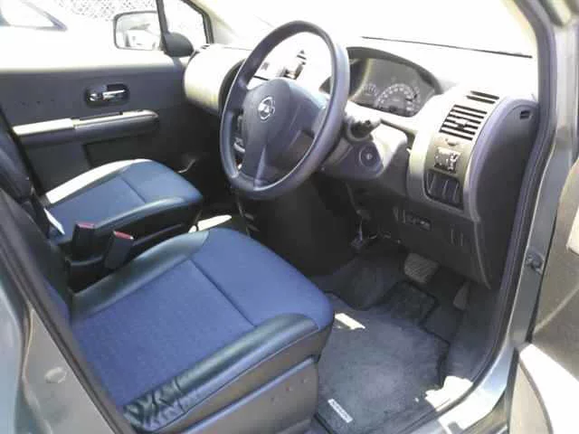 Nissan Lafesta  с аукциона в Японии
