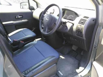 Nissan Lafesta
