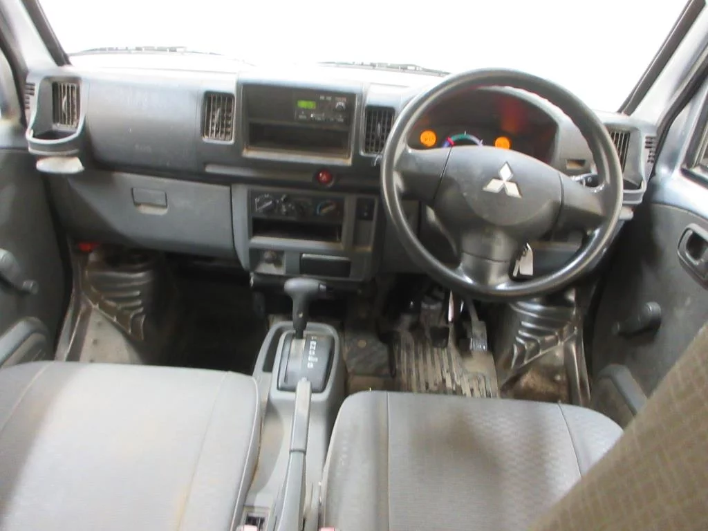 Mitsubishi Minicab  с аукциона в Японии