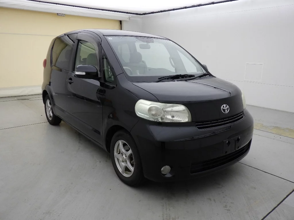 Toyota Porte  с аукциона в Японии