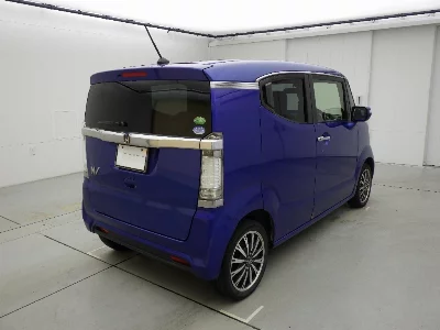 Honda N-Box Slash