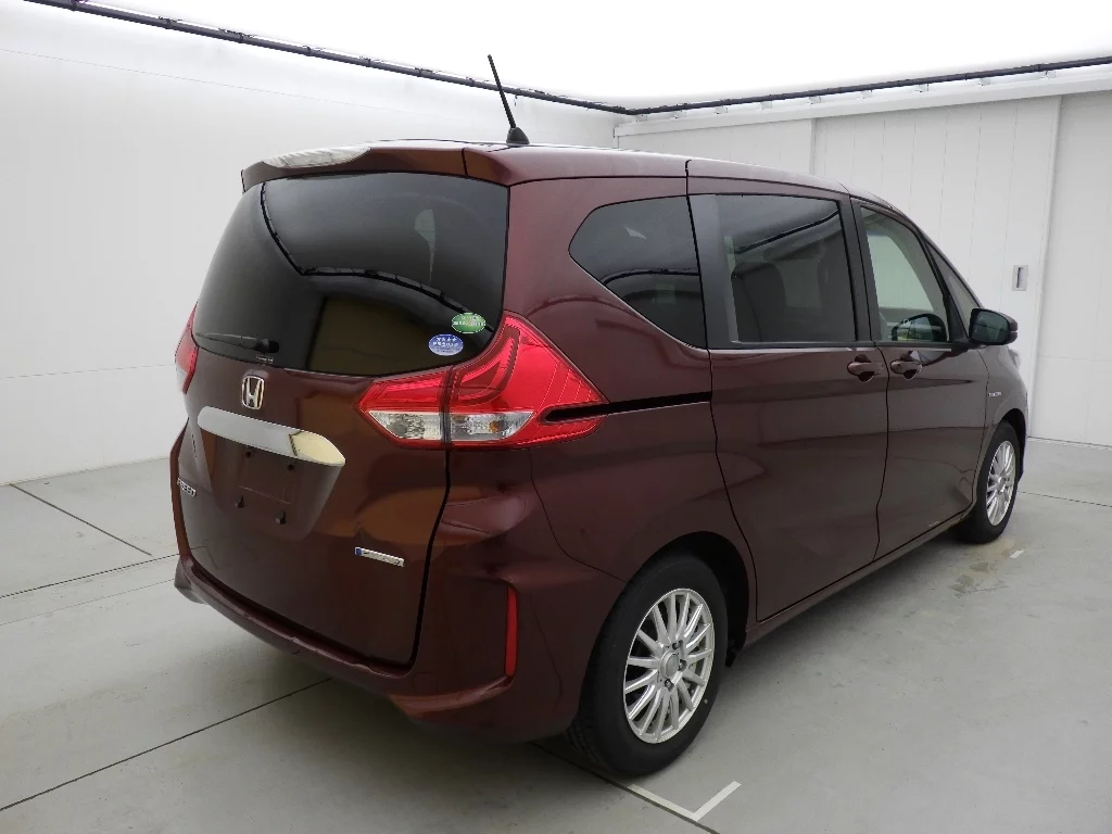 Honda Freed  с аукциона в Японии