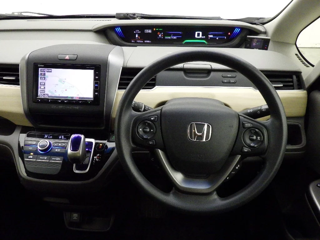 Honda Freed  с аукциона в Японии