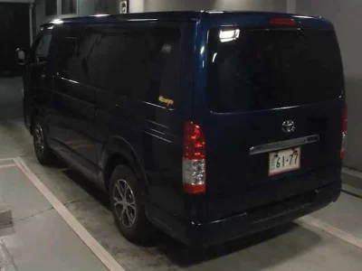 TOYOTA HIACE VAN