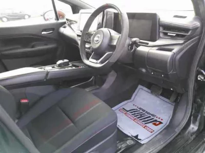 NISSAN AURA