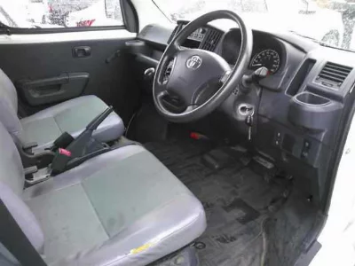 TOYOTA TOWN ACE VAN