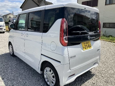 NISSAN ROOX