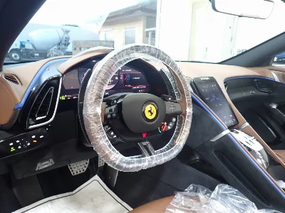 FERRARI ROMA SPIDER