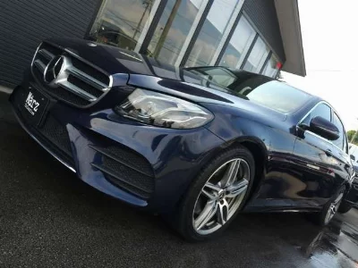MERCEDES BENZ E CLASS
