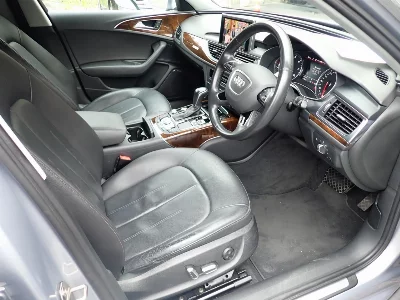 AUDI A6 AVANTE