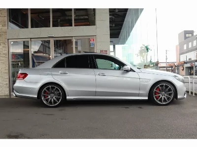 MERCEDES BENZ AMG E CLASS