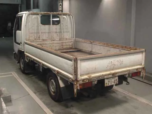 Nissan Atlas  с аукциона в Японии
