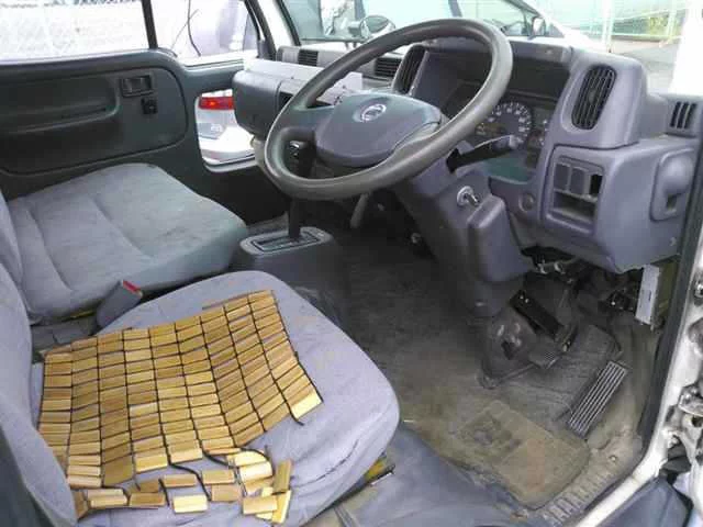 Nissan Atlas  с аукциона в Японии