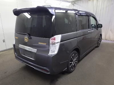 Honda STEPWGN SPADA