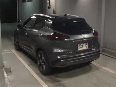 NISSAN KICKS